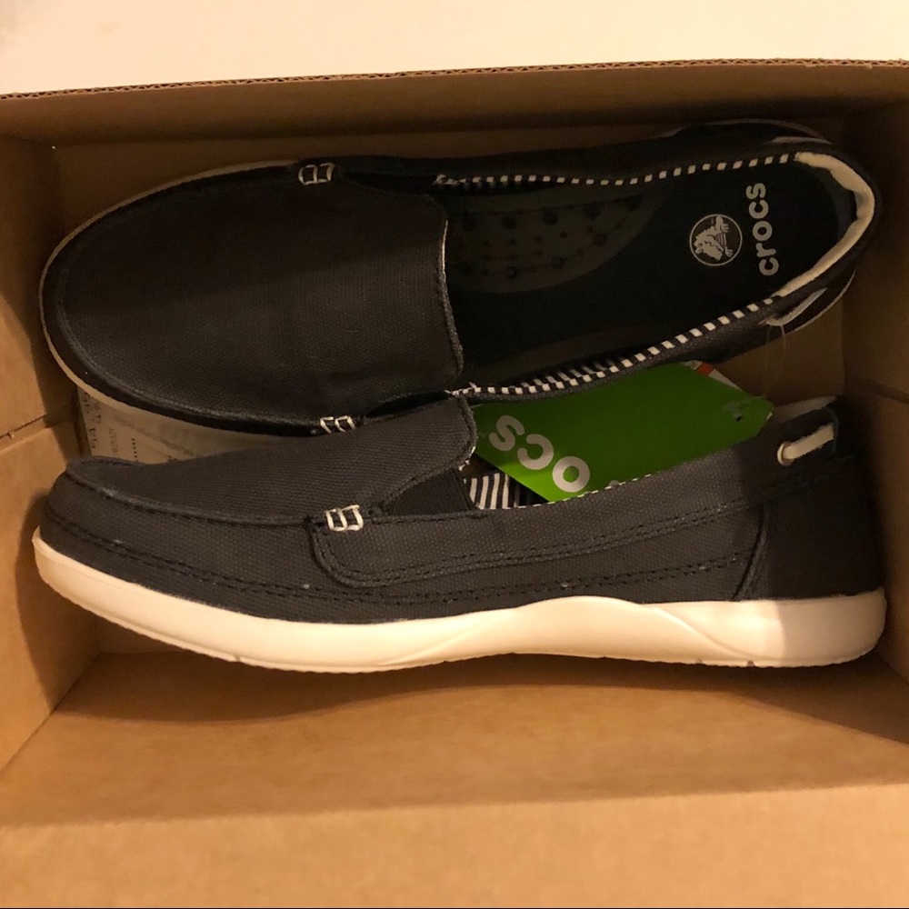 Crocs Walu Canvas Loafer - Black